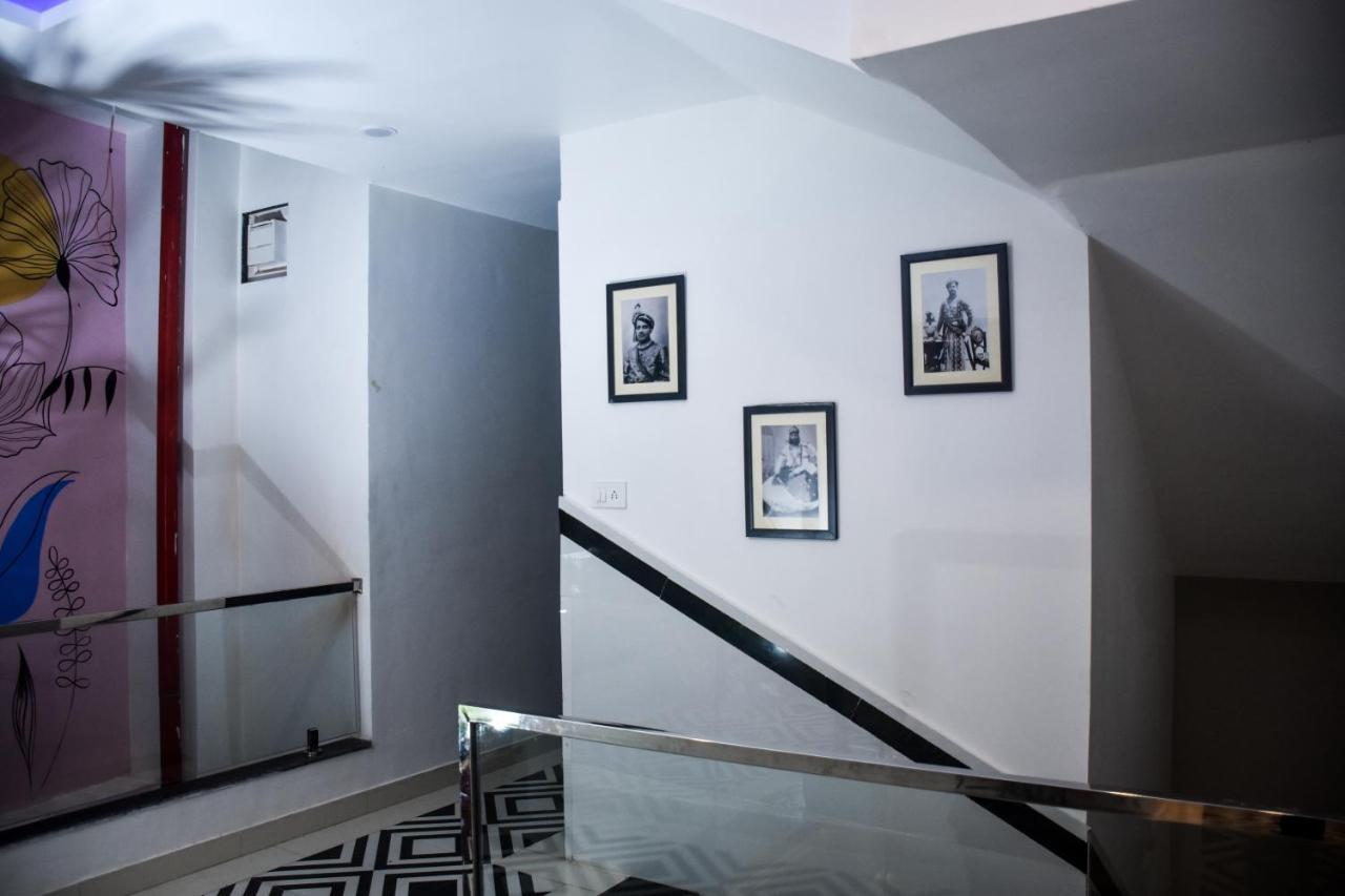 Hotel Lake Bridge ウダイプル エクステリア 写真